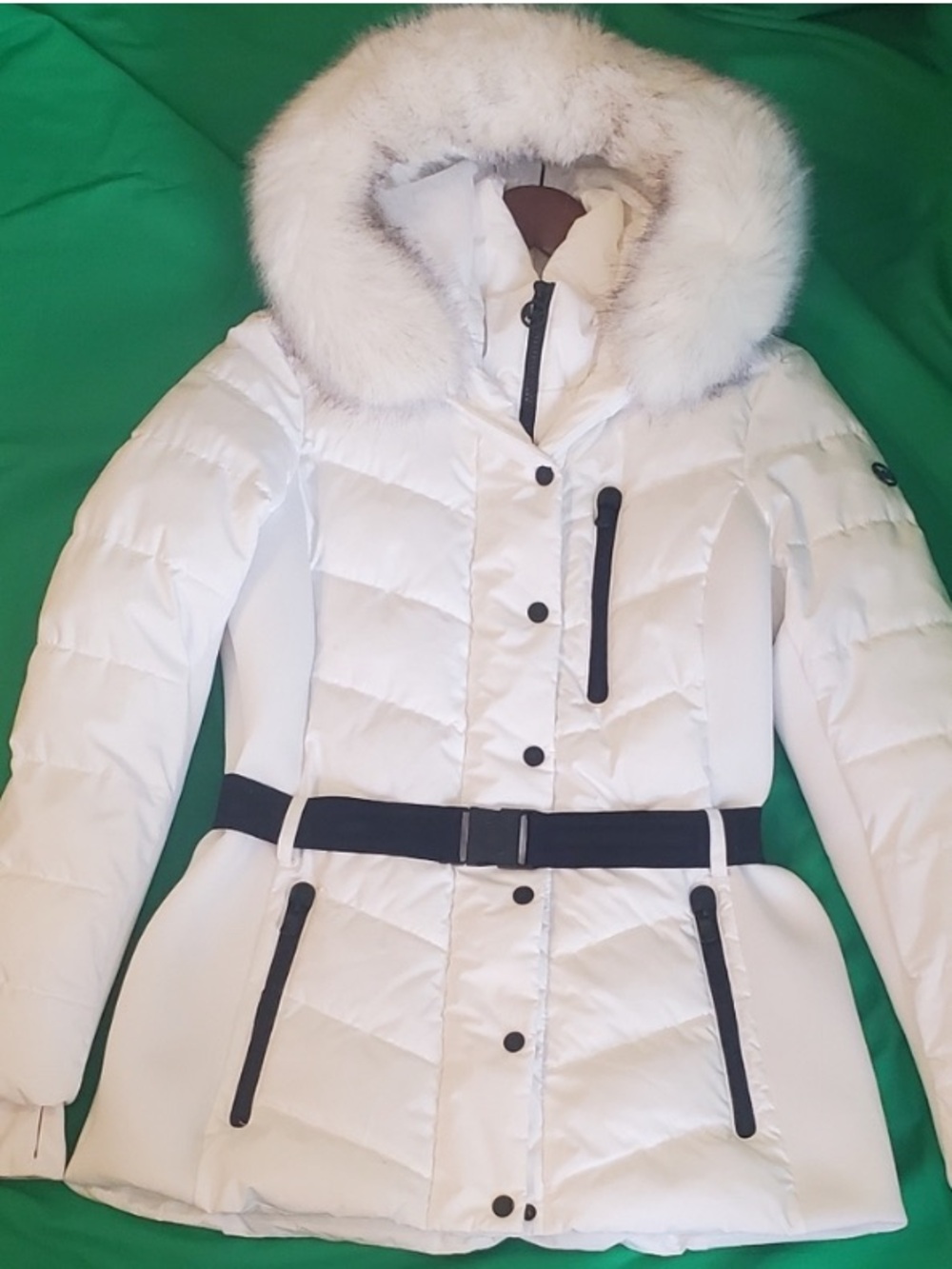 Michael Kors White Down Faux Fur Trim Quilted Puffer Coat - Size Medium